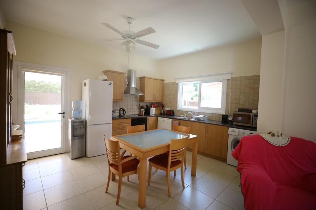 Unique Beach Luxurious Villas Ayia Napa Ngoại thất bức ảnh