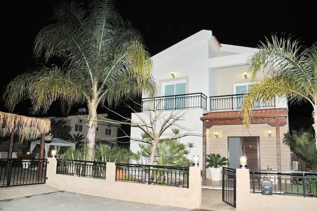 Unique Beach Luxurious Villas Ayia Napa Ngoại thất bức ảnh